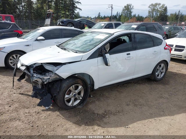 Ford FOCUS SE 2014 1FADP3K29EL132652 Image 2
