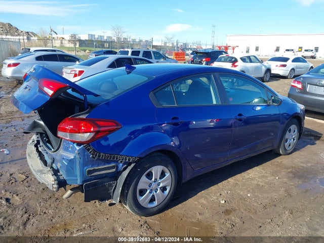 KIA FORTE LX 2018 3KPFK4A77JE211163 Image 4