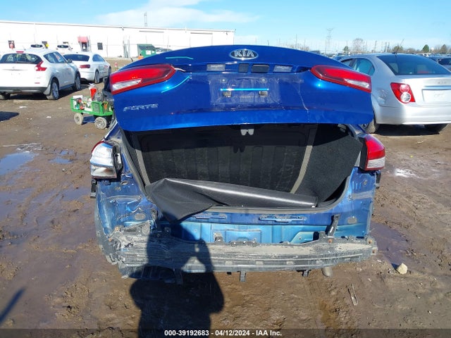 KIA FORTE LX 2018 3KPFK4A77JE211163 Image 6