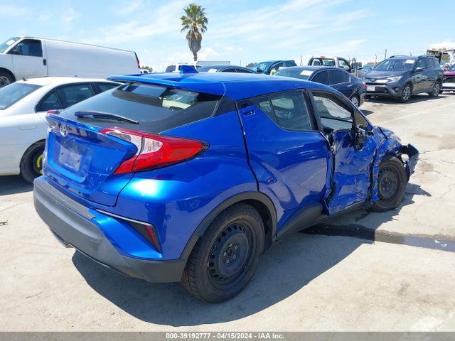 Toyota C-HR LE 2020 JTNKHMBX6L1084922 Image 4