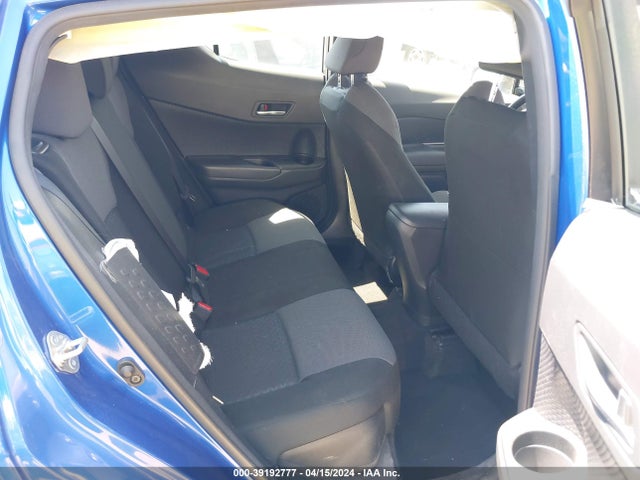 Toyota C-HR LE 2020 JTNKHMBX6L1084922 Image 8