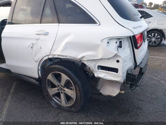 WDC0G4JB7KV158497 Mercedes-Benz GLC 300