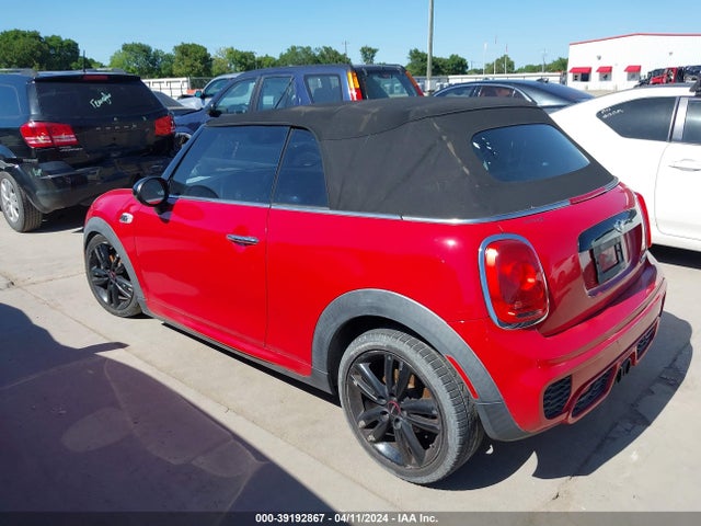 2016 MINI CONVERTIBLE WMWWG9C56G3A91933 Photo 2