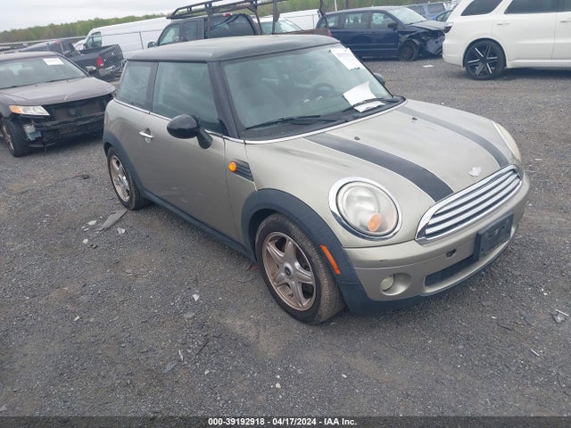 2007 MINI COOPER WMWMF33557TT58225 Photo 0