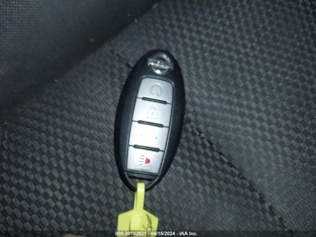 JN1BJ1CR4HW134236 Nissan Rogue Sport Sv