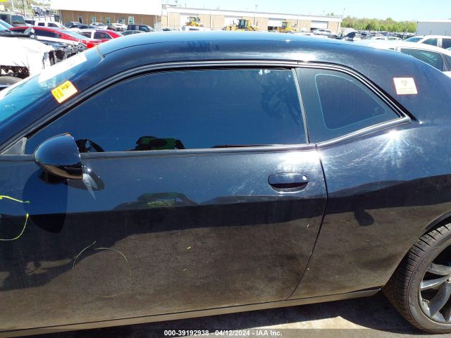 2C3CDZAG5GH264942 Dodge Challenger Sxt Plus