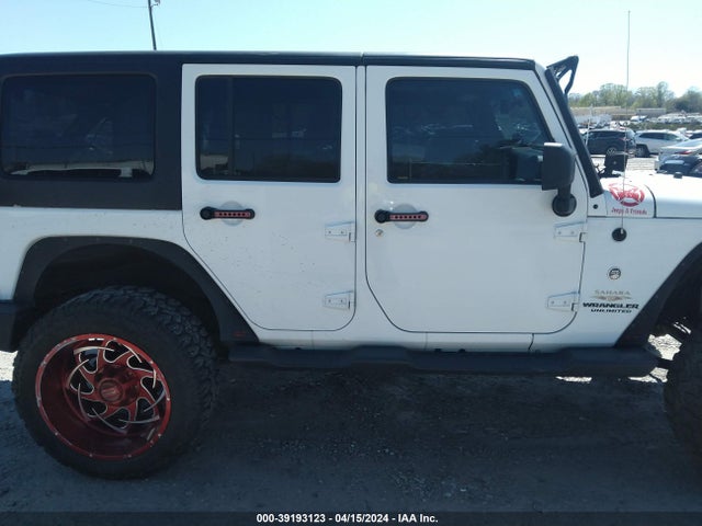 1C4HJWEG9JL921223 Jeep Wrangler Jk Unlimited Sahara 4x4