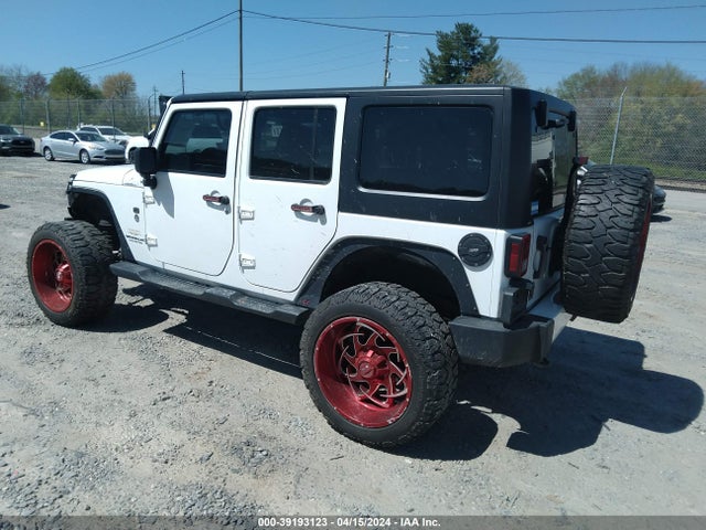 1C4HJWEG9JL921223 Jeep Wrangler Jk Unlimited Sahara 4x4