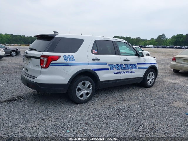 Ford Police Interceptor Utility 2018 1FM5K8AR6JGA44262 Image 4