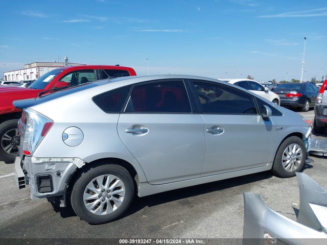 Toyota PRIUS PLUG-IN 2015 JTDKN3DP9F3070459 Image 14