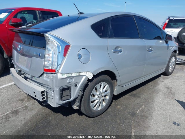 Toyota PRIUS PLUG-IN 2015 JTDKN3DP9F3070459 Image 4