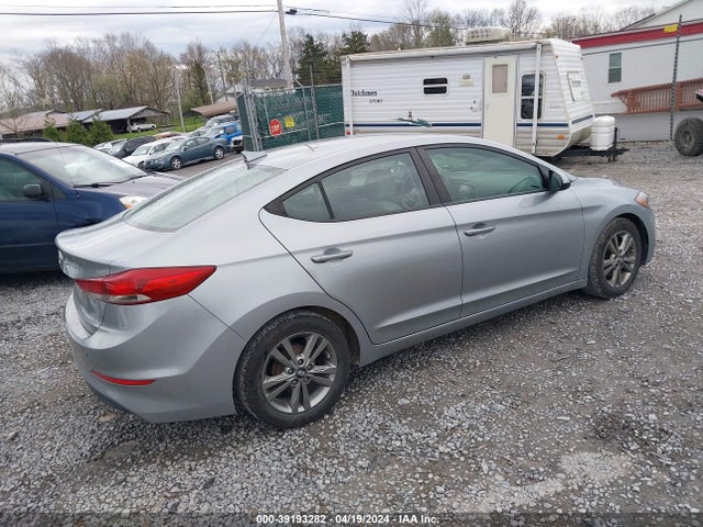 Hyundai ELANTRA SE 2017 5NPD84LF2HH145203 Image 4
