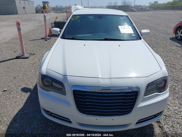Chrysler 300 300s 2014 2C3CCABG1EH200817 Image 12