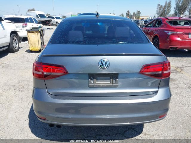 3VWD17AJ2HM298121 Volkswagen Jetta 1.8t Sport