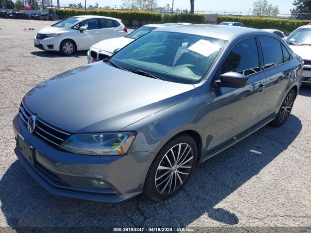 3VWD17AJ2HM298121 Volkswagen Jetta 1.8t Sport
