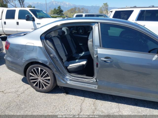 3VWD17AJ2HM298121 Volkswagen Jetta 1.8t Sport