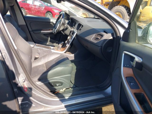 LYV402HM9HB145699 Volvo S60 Inscription T5 Platinum