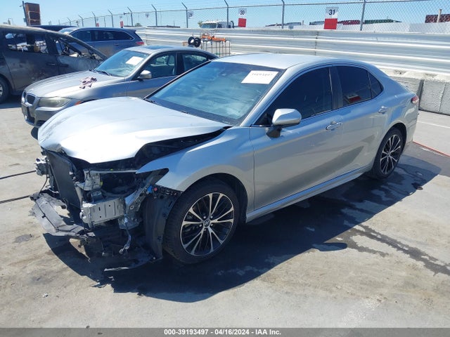 Toyota CAMRY SE 2018 JTNB11HK7J3050505 Image 2