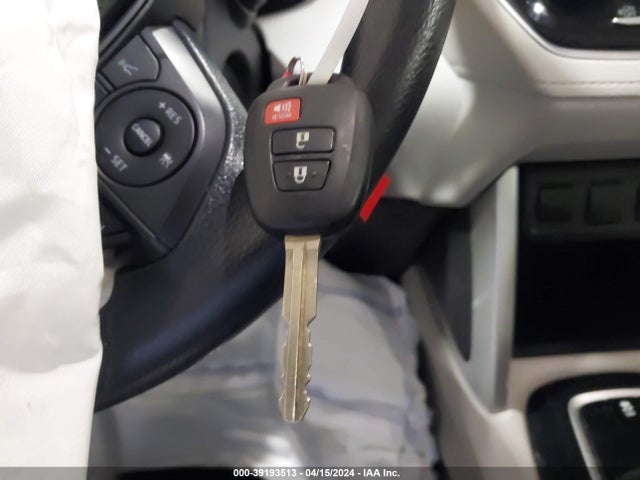 Toyota Corolla Cross L 2022 7MUAAABG7NV025277 Image 11