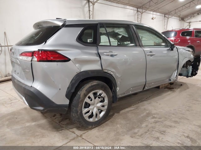 Toyota Corolla Cross L 2022 7MUAAABG7NV025277 Image 4