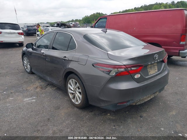 Toyota CAMRY LE 2022 4T1C11AK4NU654950 Image 3