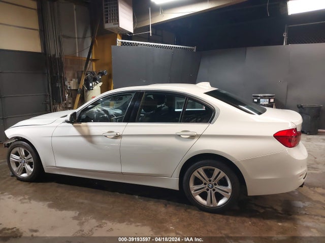 BMW 330i Xdrive 2017 WBA8D9G31HNU66253 Image 15