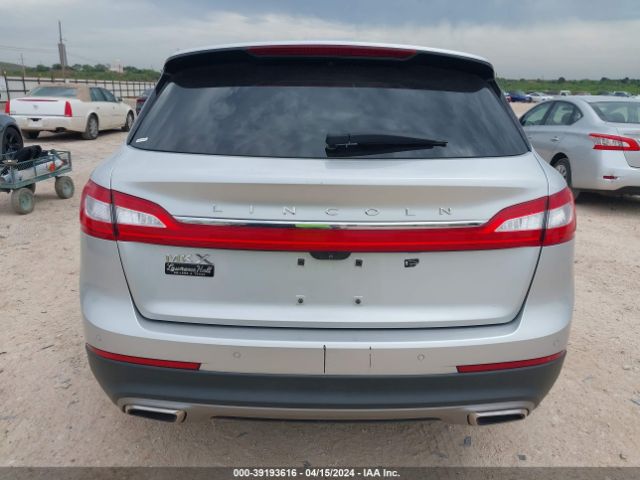 2LMTJ6KR8GBL33497 Lincoln Mkx Select