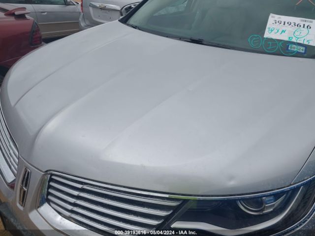 2LMTJ6KR8GBL33497 Lincoln Mkx Select