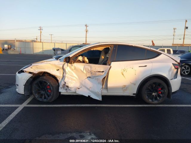 5YJYGDEE4MF161677 Tesla Model Y Long Range Dual Motor All-wheel Drive