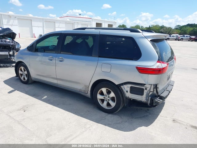 Toyota Sienna Le 8 Passenger 2015 5TDKK3DC8FS537293 Image 3