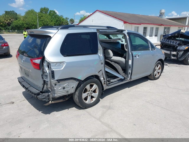 Toyota Sienna Le 8 Passenger 2015 5TDKK3DC8FS537293 Image 4