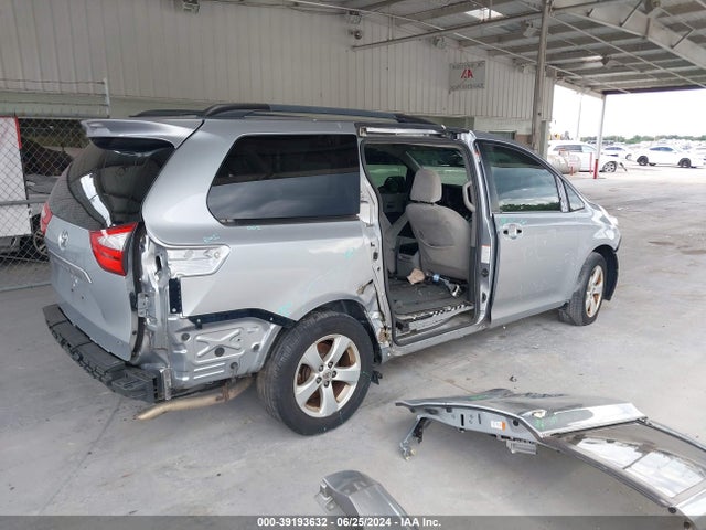 Toyota Sienna Le 8 Passenger 2015 5TDKK3DC8FS537293 Image 6