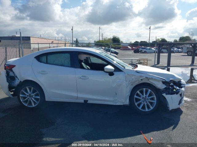 3MZBN1V72HM121902 Mazda Mazda3 Touring