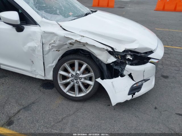3MZBN1V72HM121902 Mazda Mazda3 Touring