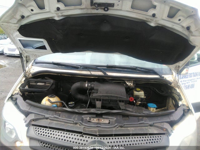 Mercedes-Benz Sprinter 2500 Normal Roof 2014 WD3PE7CC7E5859007 Image 10