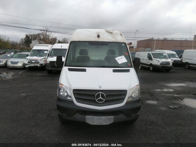 Mercedes-Benz Sprinter 2500 Normal Roof 2014 WD3PE7CC7E5859007 Image 12