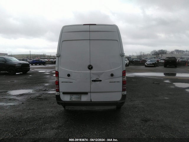 Mercedes-Benz Sprinter 2500 Normal Roof 2014 WD3PE7CC7E5859007 Image 16