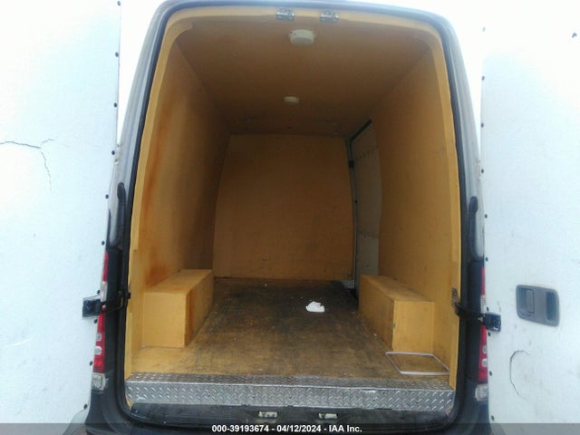 Mercedes-Benz Sprinter 2500 Normal Roof 2014 WD3PE7CC7E5859007 Image 8
