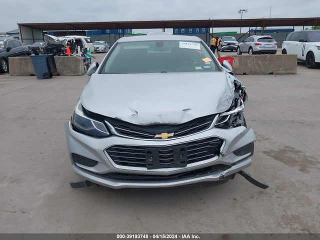 Chevrolet Cruze Lt Auto 2018 1G1BE5SM0J7161750 Image 12