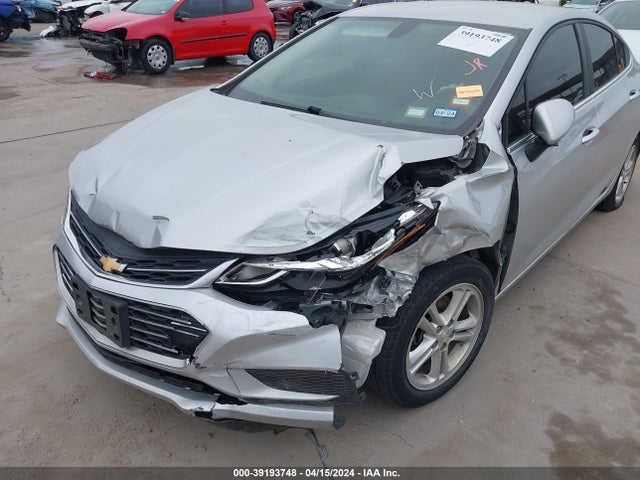 Chevrolet Cruze Lt Auto 2018 1G1BE5SM0J7161750 Image 6