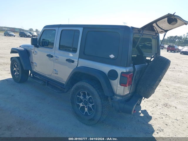 1C4HJXFG5JW113339 Jeep Wrangler Unlimited Rubicon 4x4