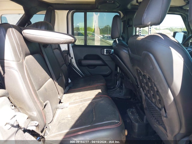 1C4HJXFG5JW113339 Jeep Wrangler Unlimited Rubicon 4x4