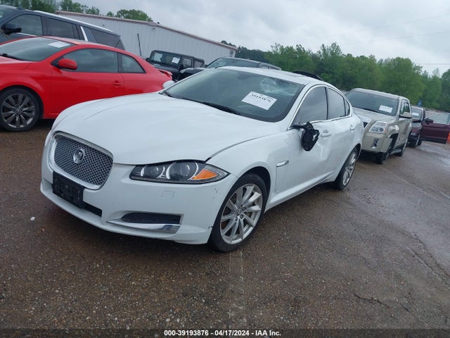 2013 JAGUAR XF SAJWA0ES8DPU02381 Photo 1