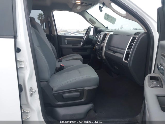 1C6RR6GG2HS790671 RAM 1500 Slt Quad Cab 4x2 6'4 Box