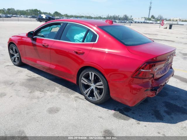 2022 VOLVO S60 7JRL12TL9NG154668 Photo 2