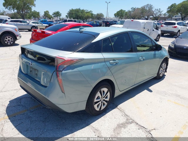 Toyota Prius Two Eco 2017 JTDKARFU1H3042935 Image 4