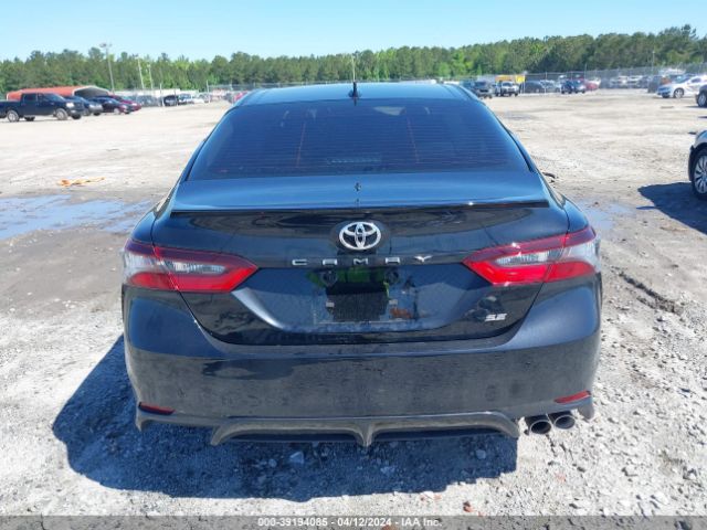 4T1G11AK2RU887636 Toyota CAMRY SE