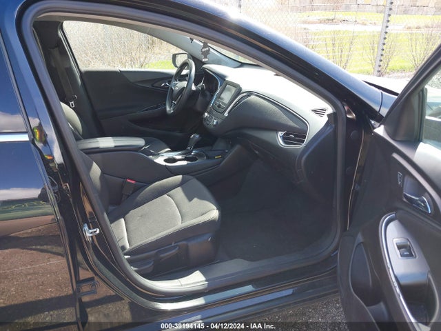 Chevrolet MALIBU LT 2018 1G1ZD5ST6JF272012 Image 5