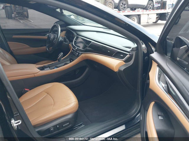 39194173 :رقم المزاد ، 1G4ZP5SS4HU170103 vin ، 2017 Buick Lacrosse Essence مزاد بيع