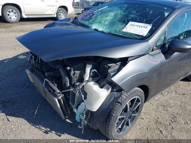 Ford FIESTA SE 2019 3FADP4EJ2KM154995 Image 13